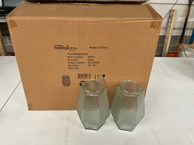 B-living hakbijlglass vaas +/- 23 hoog (16x) - afbeelding 1 van  5