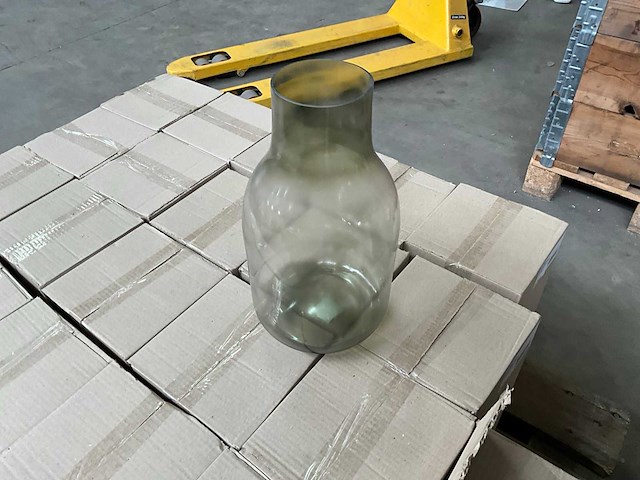 B-living vaas +/- 35 cm hoog (22x) - afbeelding 4 van  5