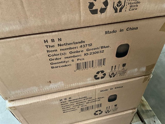 B-living vaas green/blue +/- 17 cm hoog (30x) - afbeelding 5 van  5