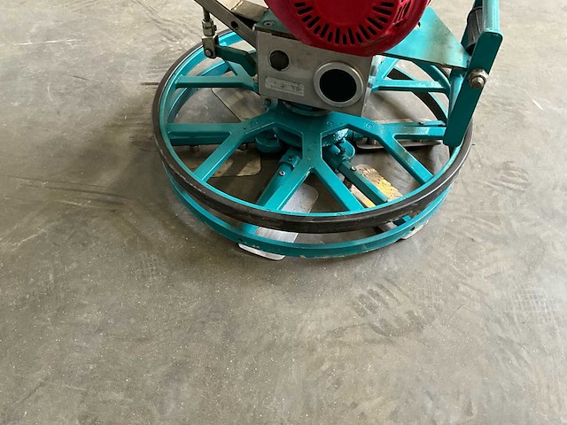 B-mac 6-spaak cementvlinder/kantenafwerker/poliermachine - afbeelding 5 van  9