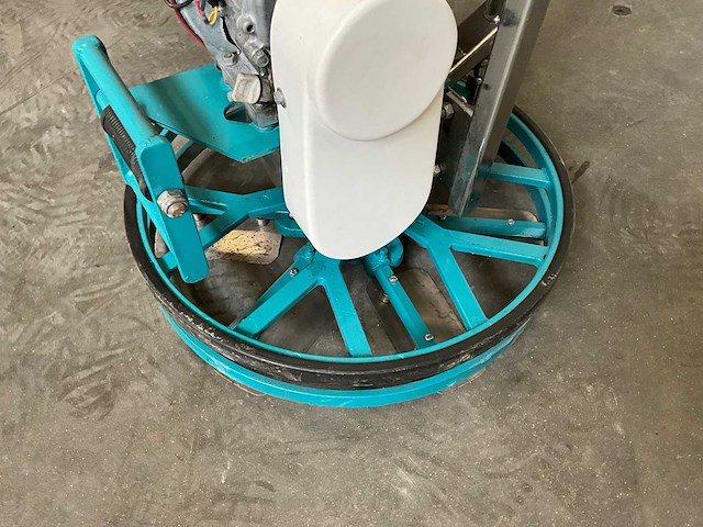 B-mac 6-spaak cementvlinder/kantenafwerker/poliermachine - afbeelding 6 van  9