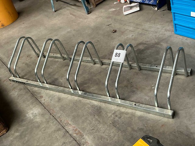 B-twin fietsenstalling - afbeelding 1 van  2