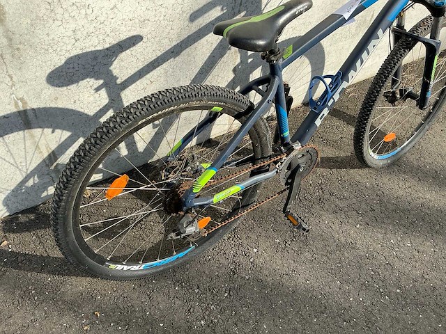 B-twin rockrider 520 mountainbike - afbeelding 2 van  13