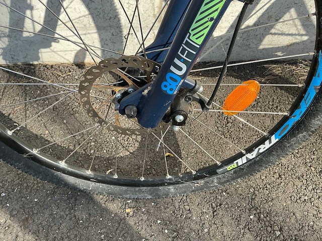 B-twin rockrider 520 mountainbike - afbeelding 12 van  13