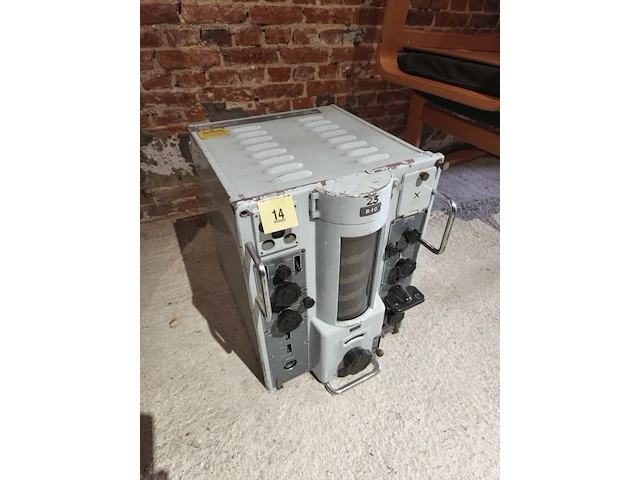 B40 ontvanger uit een duikboot - afbeelding 2 van  2