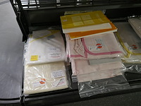 Baby slaapt - afbeelding 2 van  4