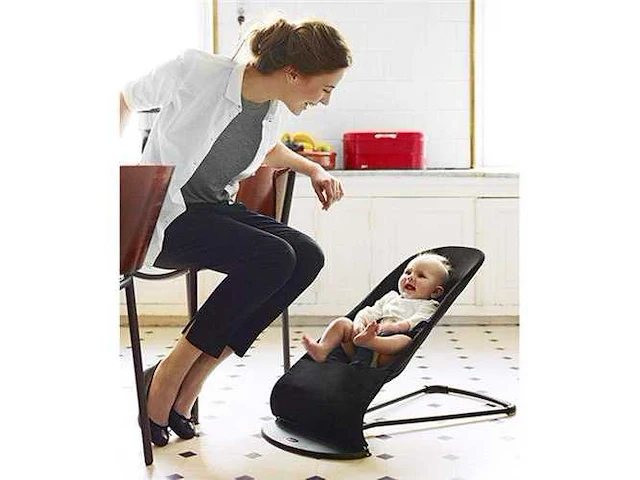 Babybjörn balance zachte bouncer zwart/donkergrijs - afbeelding 3 van  4