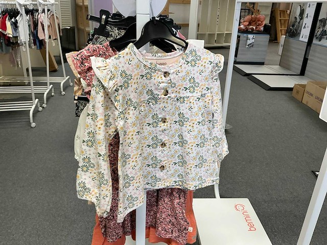 Babykleding (43x) - afbeelding 6 van  11