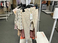 Babykleding (43x) - afbeelding 10 van  11