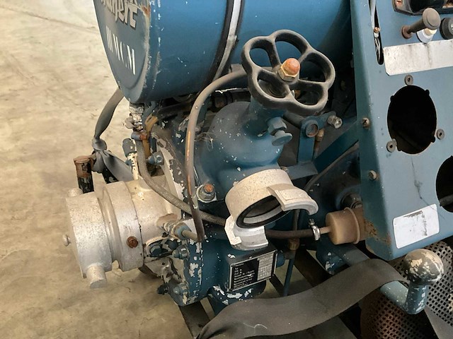 Bachert - vw type 122 - mobile army water pump - afbeelding 6 van  7
