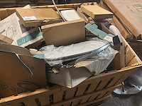 Bad en diverse accessoires voor badkamer - afbeelding 3 van  8