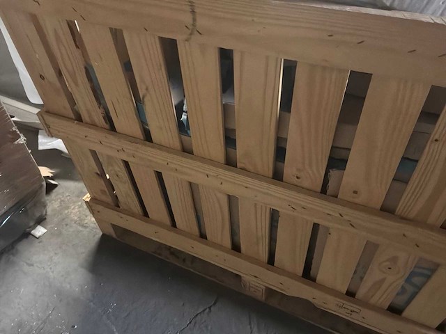 Bad en diverse accessoires voor badkamer - afbeelding 7 van  8