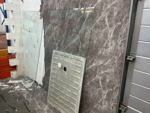 Bad met douche / set van 10 doucheruimtes plus douchebak - afbeelding 10 van  20