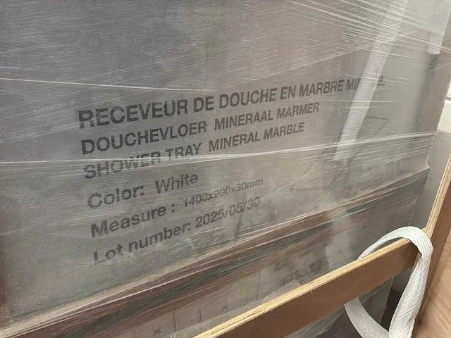 Bad met douche / set van 10 doucheruimtes plus douchebak - afbeelding 12 van  20