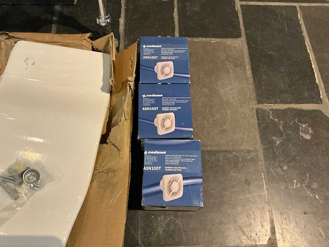 Badkamerbenodigdheden - afbeelding 5 van  7