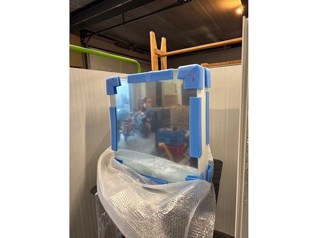 Badkamerkast met spiegels - afbeelding 1 van  3