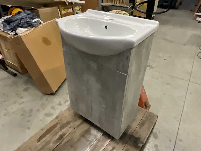 Badkamerkast - afbeelding 1 van  8