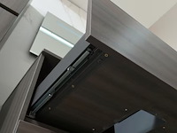 Badkamermeubel 130 cm - donker hout decor + zwarte waskommen - incl. muurkranen - afbeelding 3 van  12