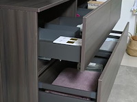 Badkamermeubel 130 cm - donker hout decor + zwarte waskommen - incl. muurkranen - afbeelding 11 van  12