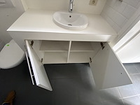 Badkamermeubel met spoeltafel - spiegelkasten - wc - afbeelding 5 van  8