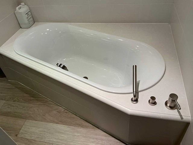 Badkameropstelling - afbeelding 12 van  27