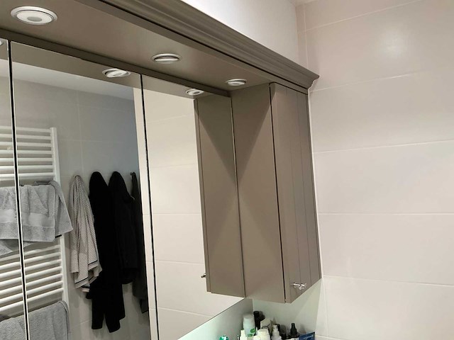 Badkameropstelling - afbeelding 25 van  27