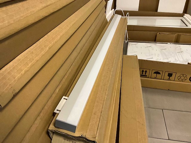 Badkamerverlichting 120 cm. (42x) - afbeelding 3 van  8