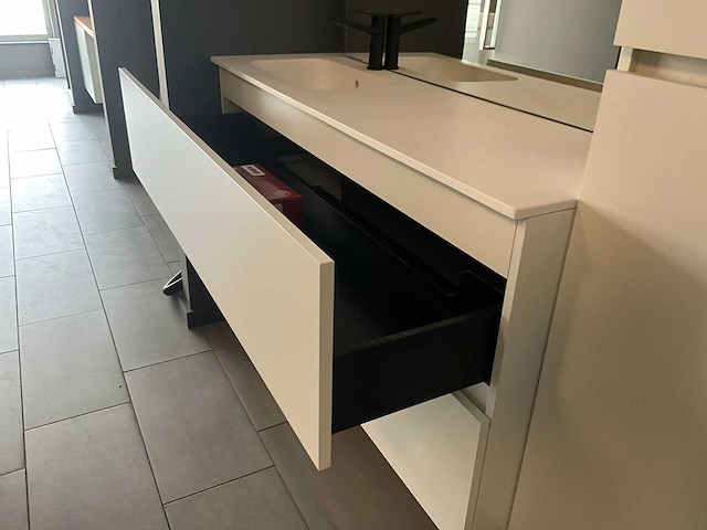 Badkamer/wandmeubel piot - afbeelding 3 van  17