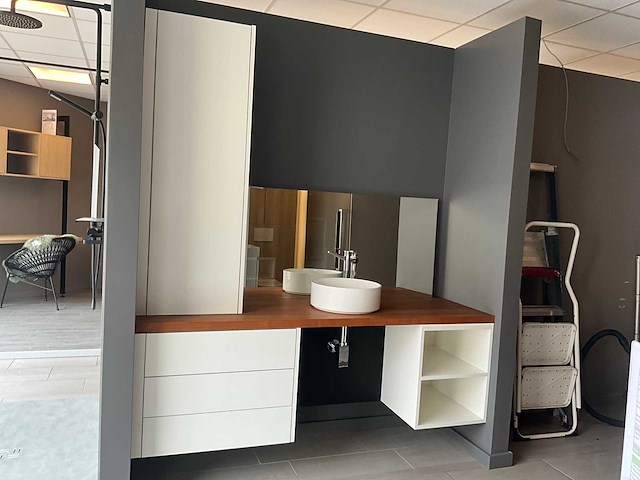Badkamer/wandmeubel piot - afbeelding 9 van  16