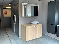 Badkamer/wandmeubel piot