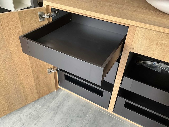 Badkamer/wandmeubel piot - afbeelding 12 van  12