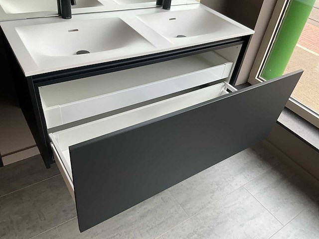 Badkamer/wandmeubel piot - afbeelding 2 van  13