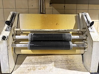 Baguettevormmachine - afbeelding 2 van  2