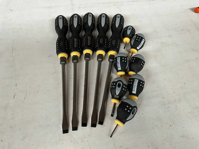 Bahco diverse maten schroevendraaiers plat (12x) - afbeelding 1 van  5