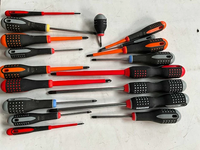 Bahco diverse schroevendraaiers (18x) - afbeelding 1 van  6