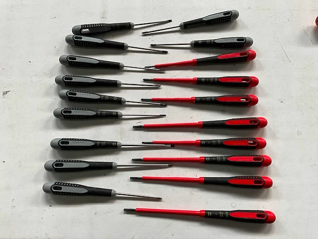 Bahco diverse schroevendraaiers (19x) - afbeelding 1 van  7