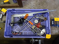 Bak divers materiaal - afbeelding 1 van  4