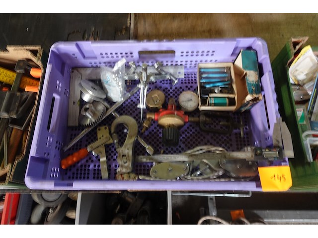 Bak divers materiaal - afbeelding 1 van  5