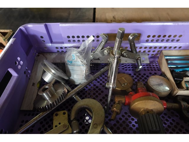 Bak divers materiaal - afbeelding 2 van  5