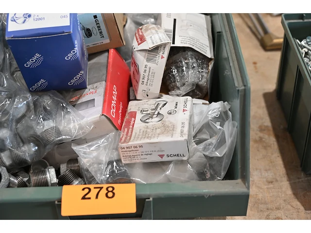 Bak diverse bevestigingsmateriaal - afbeelding 2 van  3