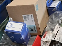 Bak diverse bevestigingsmateriaal - afbeelding 3 van  3
