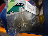 Bak diverse bouten en vijzen - afbeelding 5 van  10