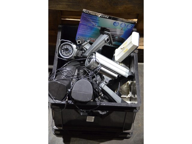 Bak diverse camera's en ict - afbeelding 2 van  2