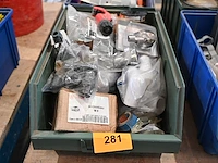 Bak diverse elektrisch materiaal - afbeelding 1 van  3