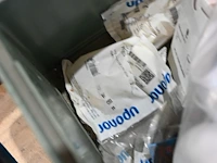Bak diverse elektrisch materiaal - afbeelding 3 van  3