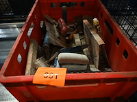Bak diverse gereedschap - afbeelding 1 van  1