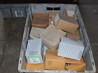 Bak diverse schroeven en bouten - afbeelding 1 van  4