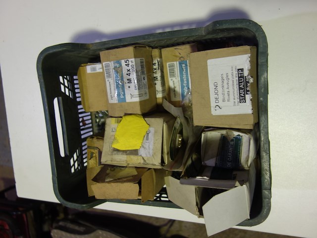 Bak diverse vijzen - afbeelding 1 van  1