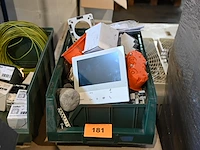 Bak diverse werkmateriaal - afbeelding 1 van  2
