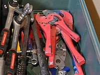 Bak diverse werkmateriaal - afbeelding 2 van  2